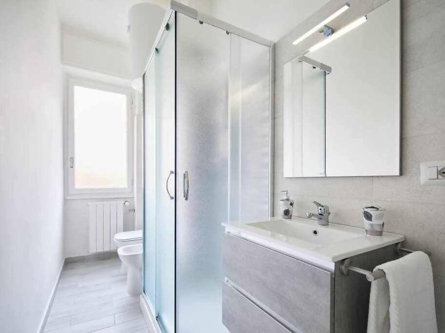 Sunny San Siro Stadio Apartment Милано Екстериор снимка