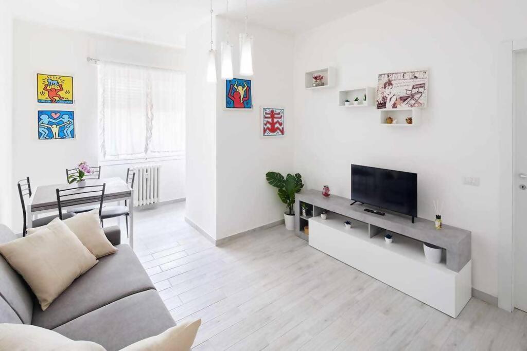 Sunny San Siro Stadio Apartment Милано Екстериор снимка